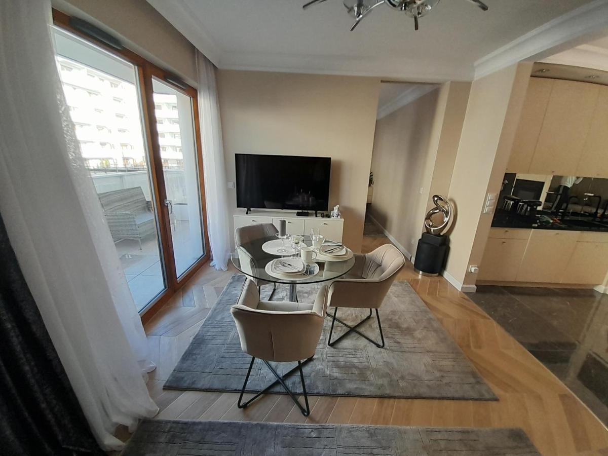 Beige Mood City Apartment Вроцлав Экстерьер фото