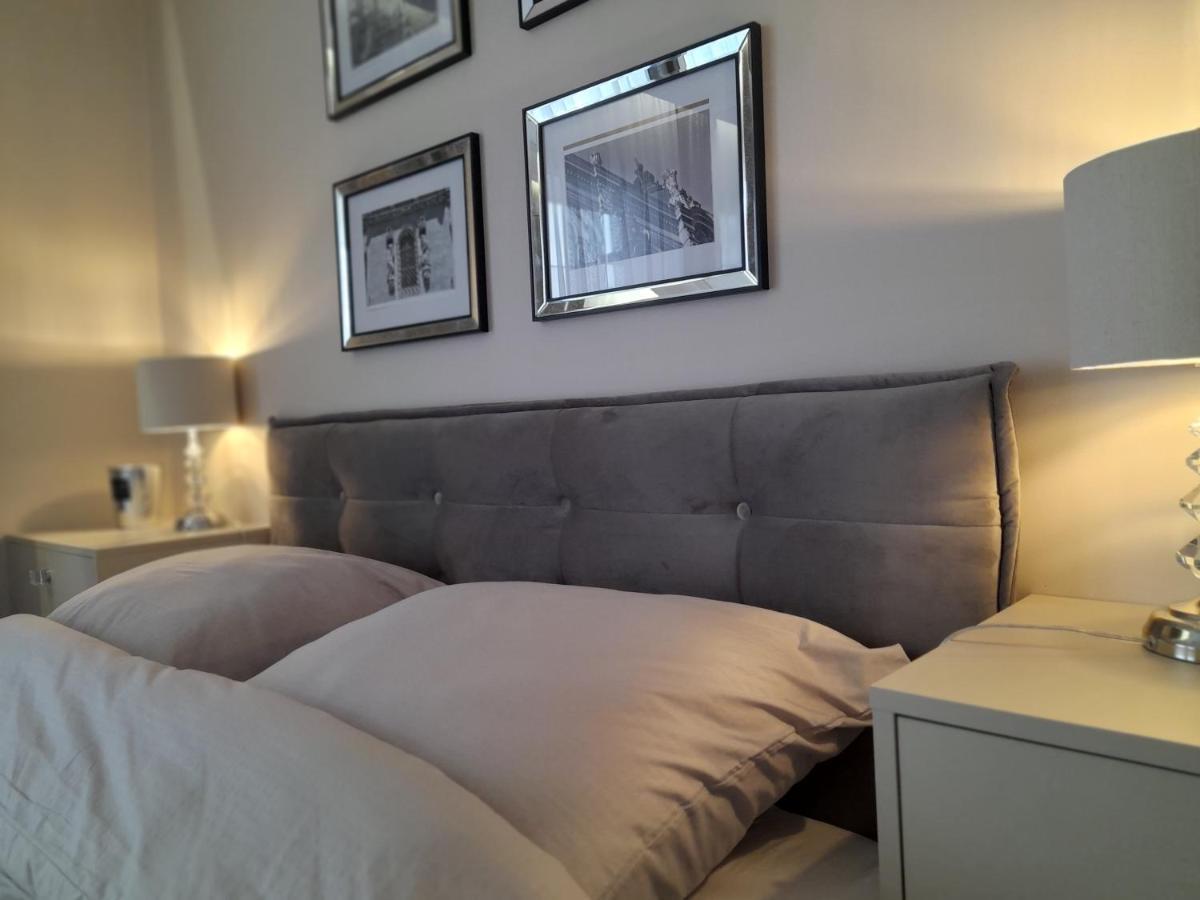 Beige Mood City Apartment Вроцлав Экстерьер фото